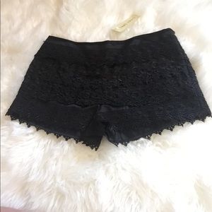 Never worn black layered floral shorts